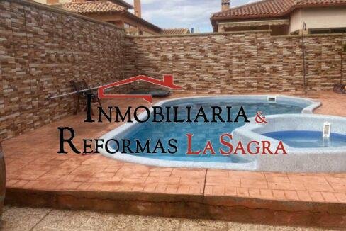 Chalet en venta en Carranque.