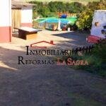 Parcela con casa independiente en Yeles