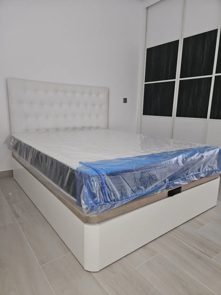 Chalet adosado en venta en Esquivias, Toledo