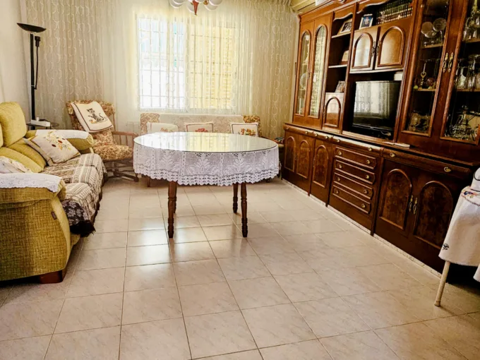 Chalet Adosado en Venta en Esquivias