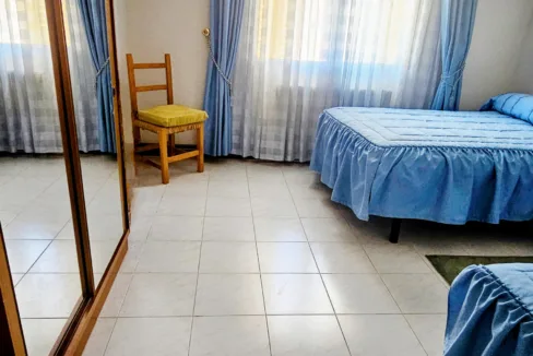 Chalet-Adosado-en-Venta-en-Esquivias-4