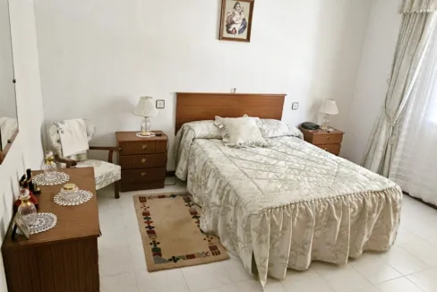 Chalet-Adosado-en-Venta-en-Esquivias-5